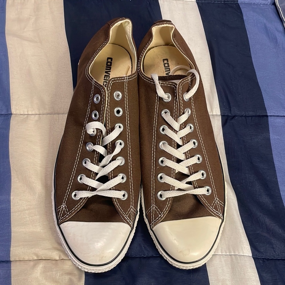 Unisex All Star Brown Converse Sneakers Size 12 Men’s/ 14 Women’s